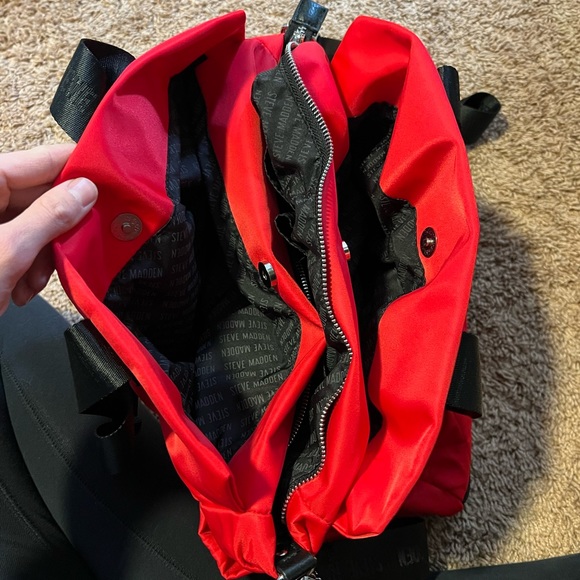 Steve Madden Diaper/Weekender Bag - Picture 5 of 7